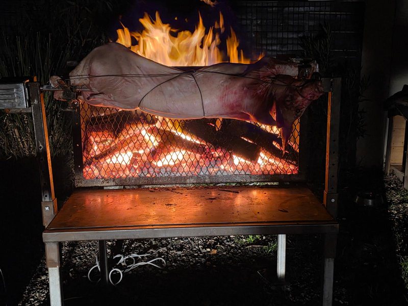 Double cuisson au feu de bois pour grand événement